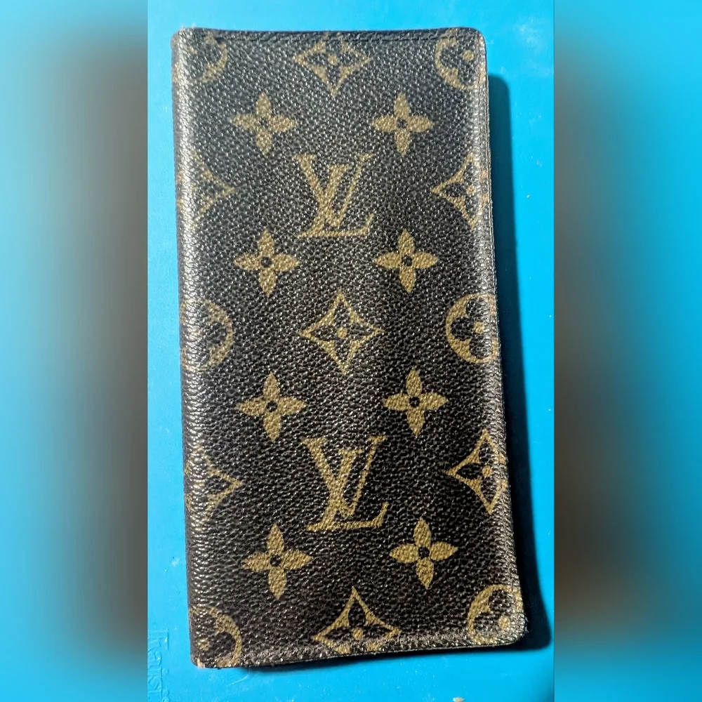 Louis Vuitton Monogram Billfold Wallet w 2 Credit Card slots. 💳 💲 - Picture 1 of 5
